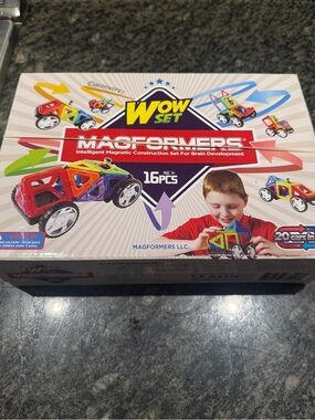 Magformers Wow Set 16-Piece Magnetic Building Toy - Multicolor